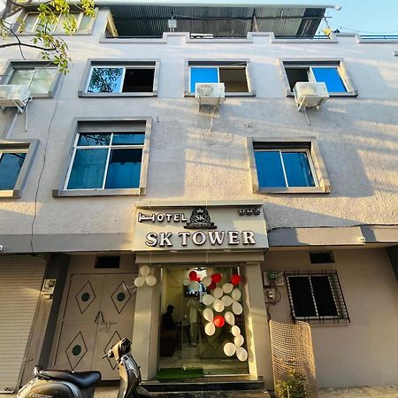 Hotel Sk Tower 乌贾因 外观 照片